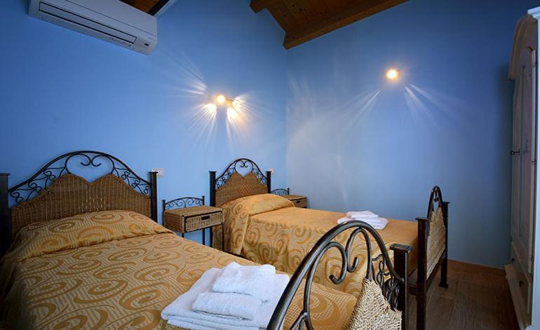 B&B Il Cenerino SantʼAntìoco Eksteriør bilde
