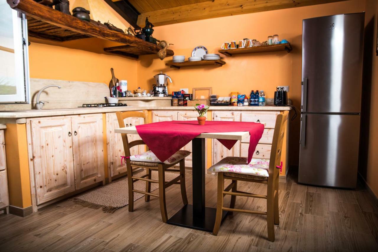 B&B Il Cenerino SantʼAntìoco Eksteriør bilde